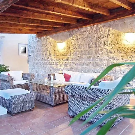 Casa de Férias Waterfront Stone House In Center Dubrovnik