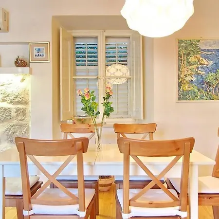 Waterfront Stone House In Center Ragusa